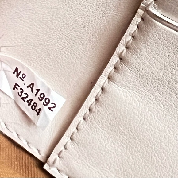 FLAP WALLET IN SIGNATURE CANVAS (COACH F32484) - Picture 9 of 11